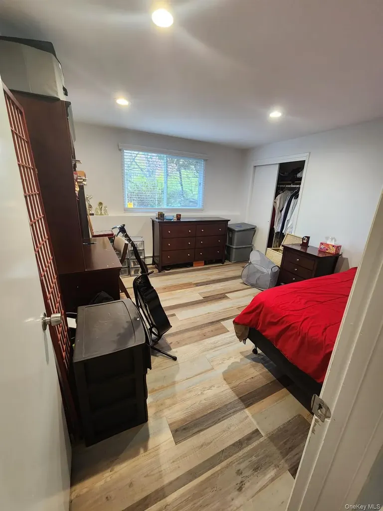 8 Keri Lane Spring Valley NY 10977