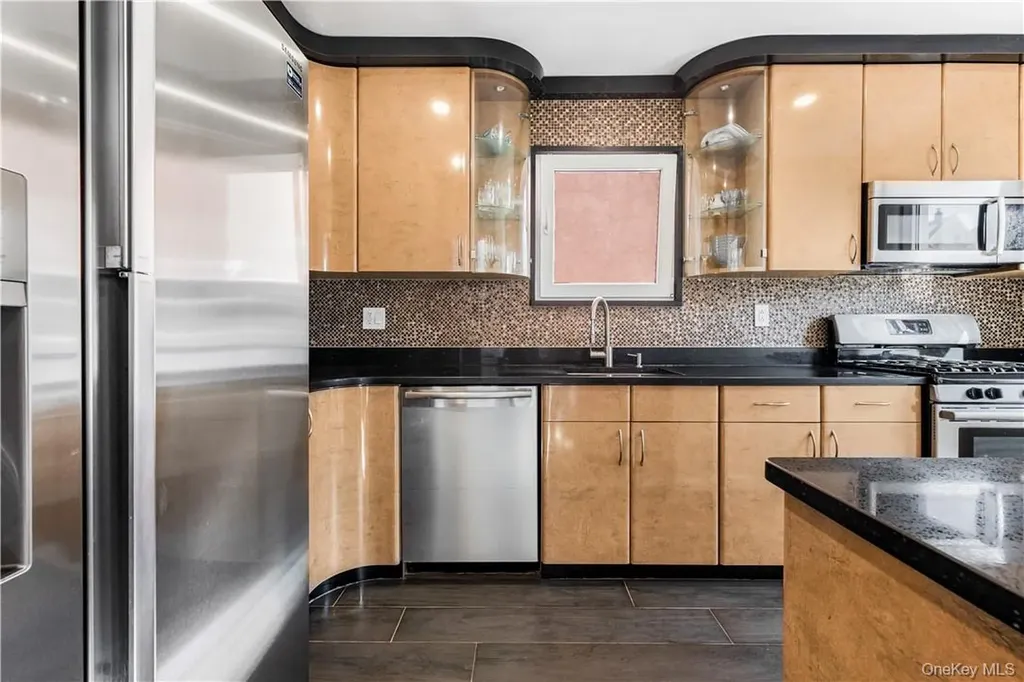8835 241st Bellerose NY 11426