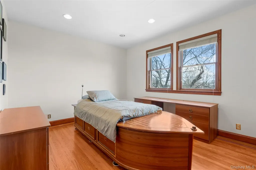 106 Carver Terrace Yonkers NY 10710