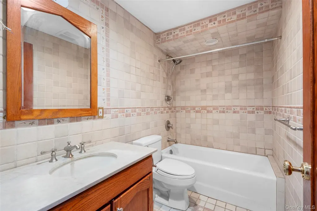 106 Carver Terrace Yonkers NY 10710