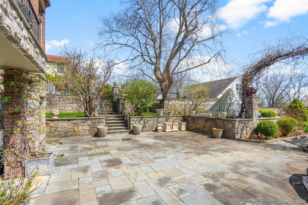 106 Carver Terrace Yonkers NY 10710