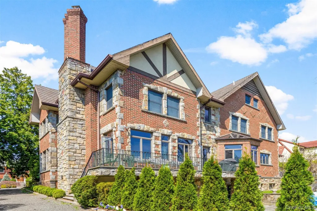 106 Carver Terrace Yonkers NY 10710