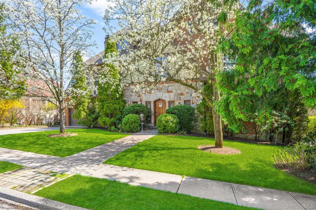 106 Carver Terrace Yonkers NY 10710