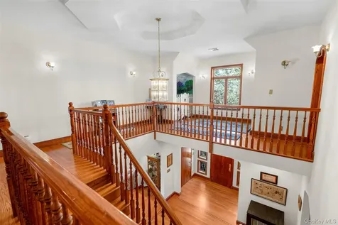 106 Carver Terrace Yonkers NY 10710