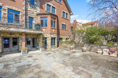 106 Carver Terrace Yonkers NY 10710