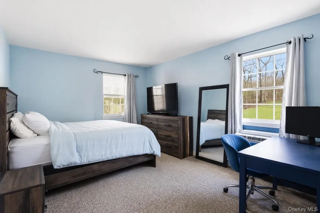 4 Howard Street Selden NY 11784