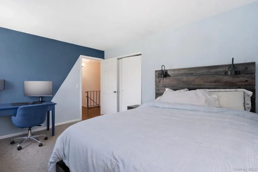 4 Howard Street Selden NY 11784