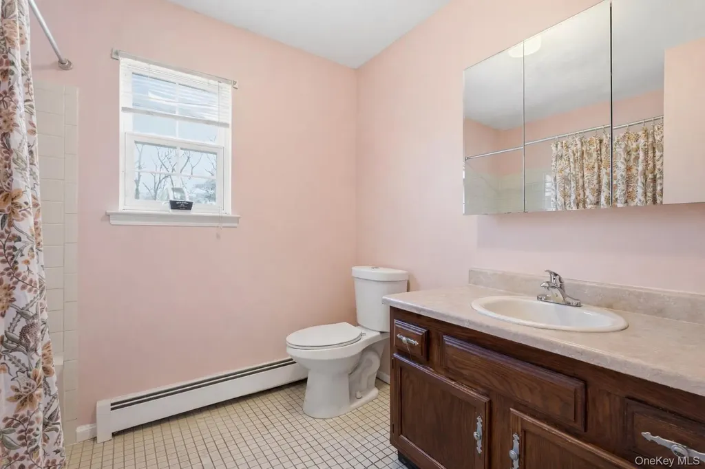 4 Howard Street Selden NY 11784