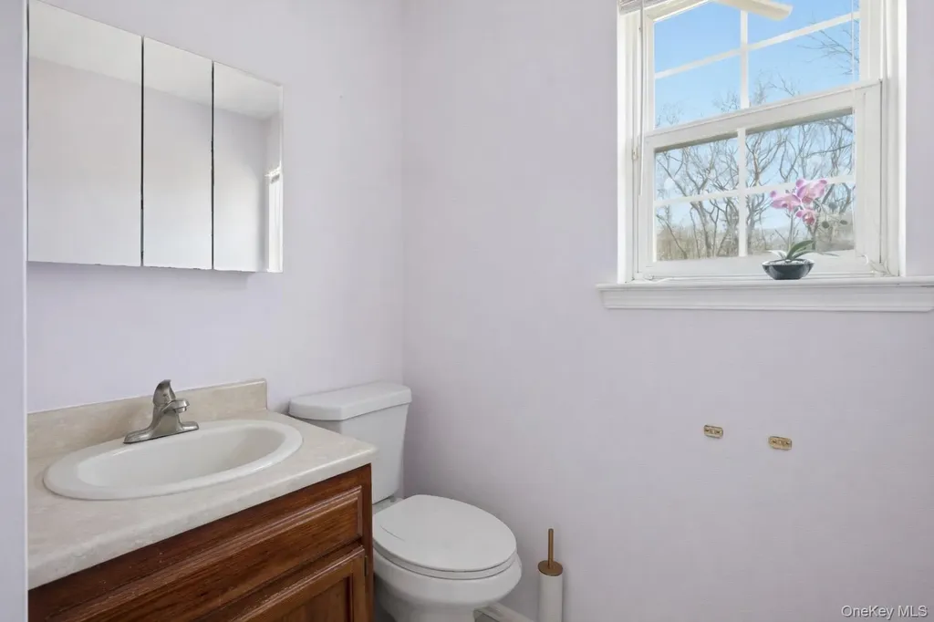 4 Howard Street Selden NY 11784