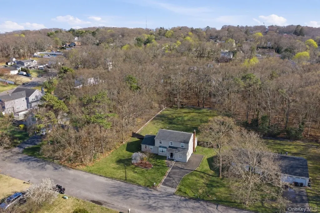 4 Howard Street Selden NY 11784