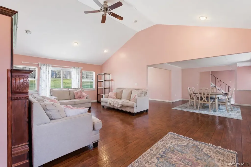 4 Howard Street Selden NY 11784