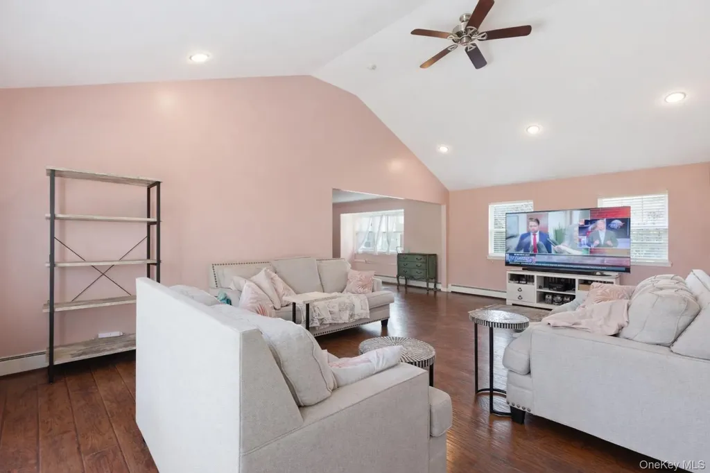 4 Howard Street Selden NY 11784