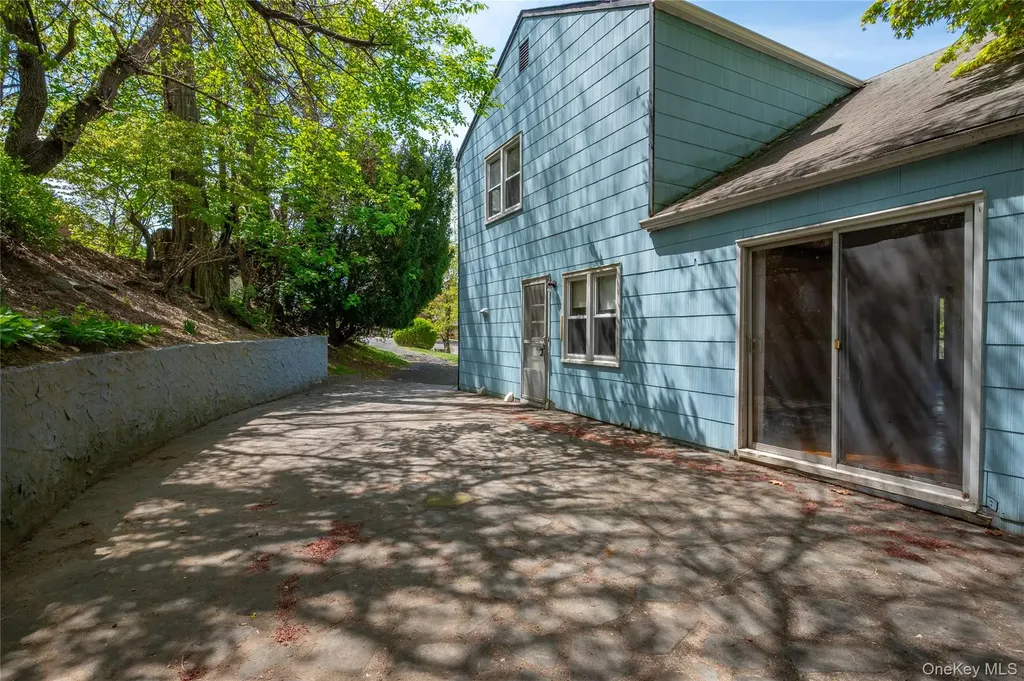 12 Arthur Place Yonkers NY 10701