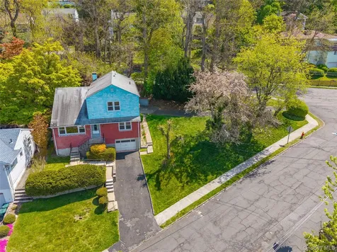 12 Arthur Place Yonkers NY 10701