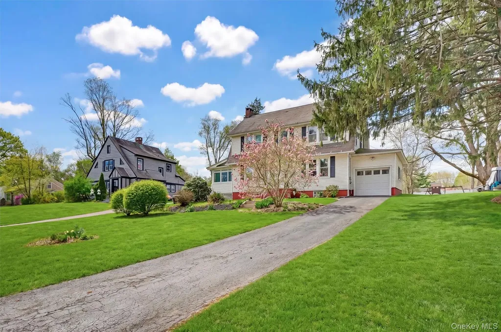 1379 Route 44 Pleasant Valley NY 12569