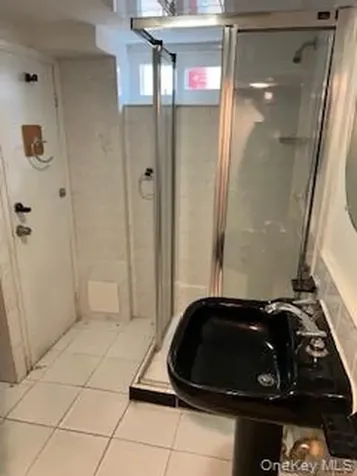 231-15 128 Road Laurelton NY 11413