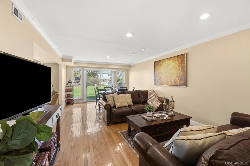 67 Manors Drive Jericho NY 11753