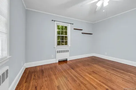 15 Cherry Lane Glen Head NY 11545