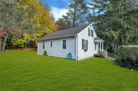 15 Cherry Lane Glen Head NY 11545
