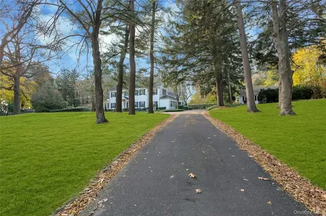 15 Cherry Lane Glen Head NY 11545