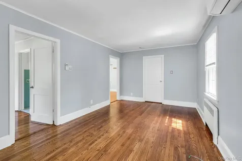 15 Cherry Lane Glen Head NY 11545