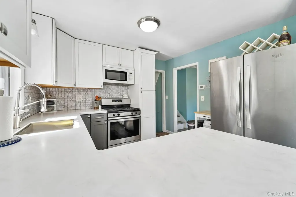 22 Oak Lane Middletown NY 10940