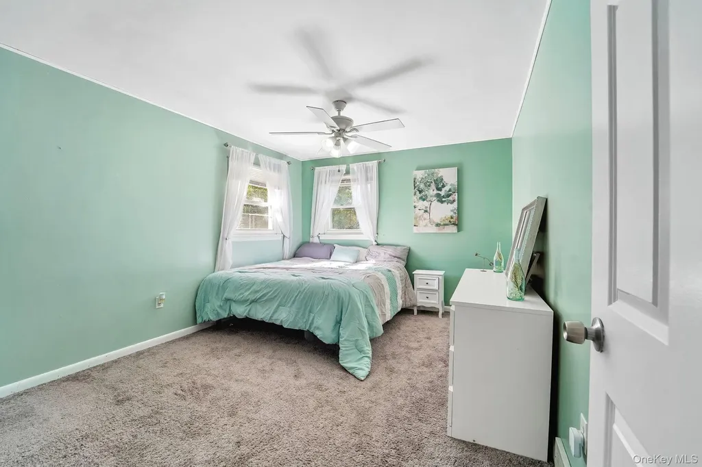 22 Oak Lane Middletown NY 10940