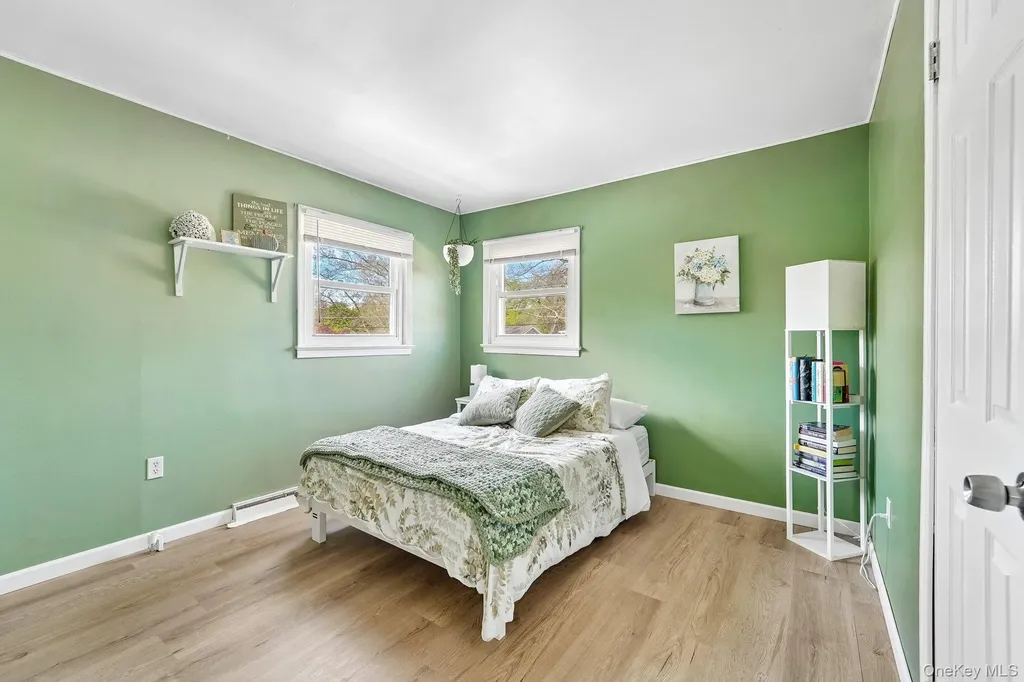 22 Oak Lane Middletown NY 10940