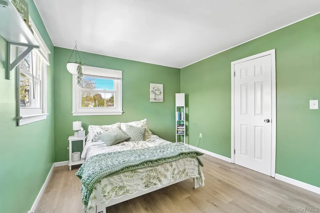 22 Oak Lane Middletown NY 10940