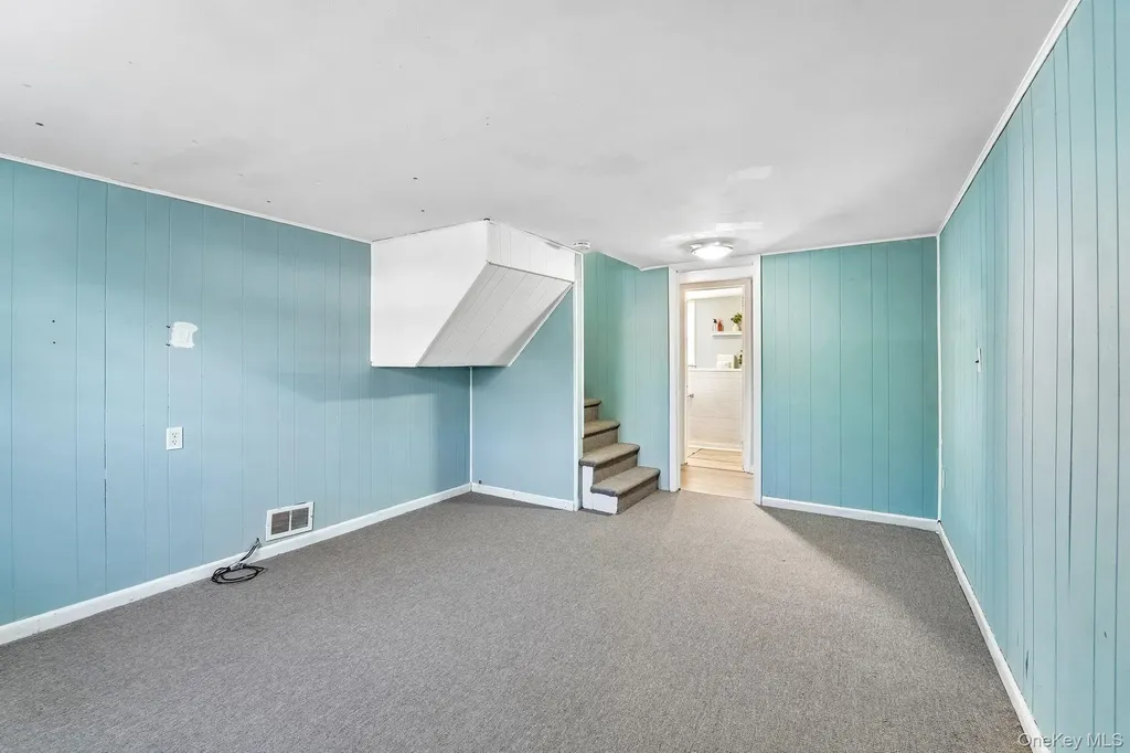 22 Oak Lane Middletown NY 10940