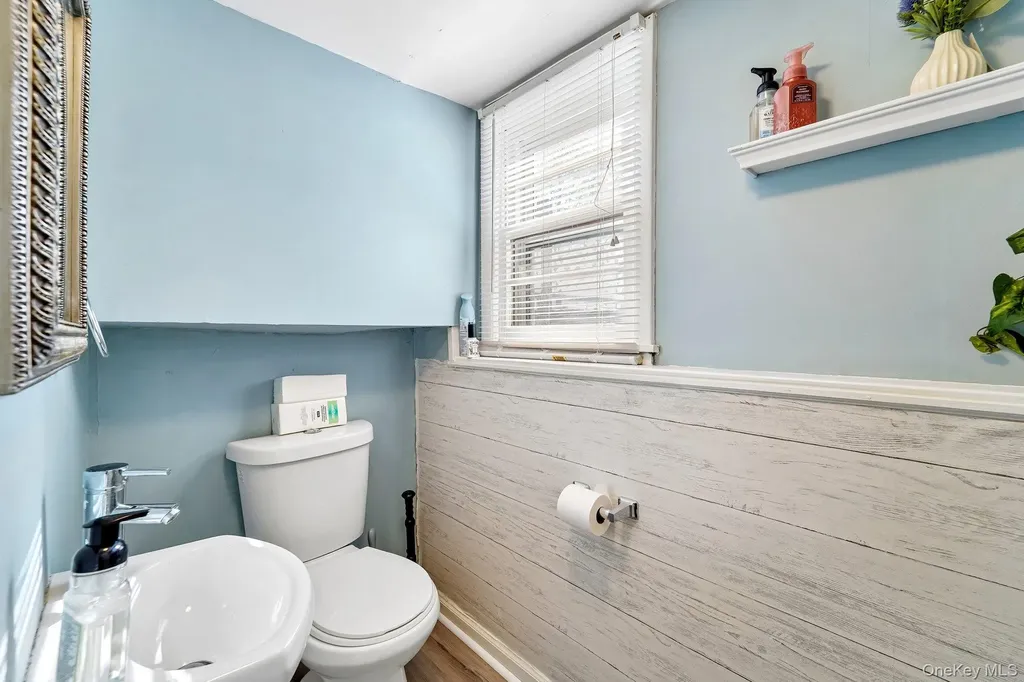 22 Oak Lane Middletown NY 10940