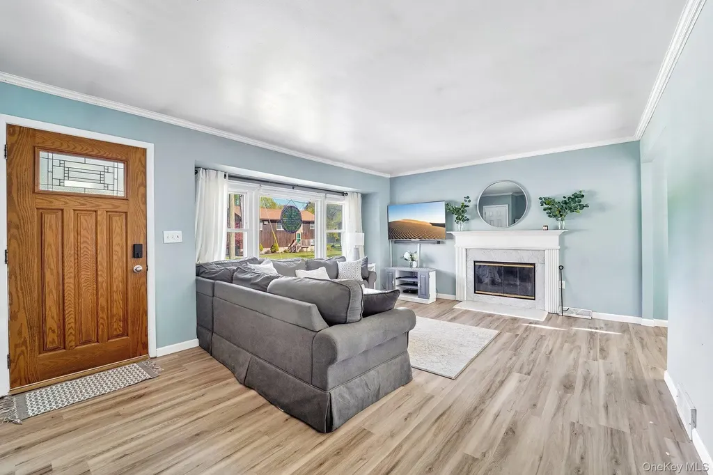 22 Oak Lane Middletown NY 10940