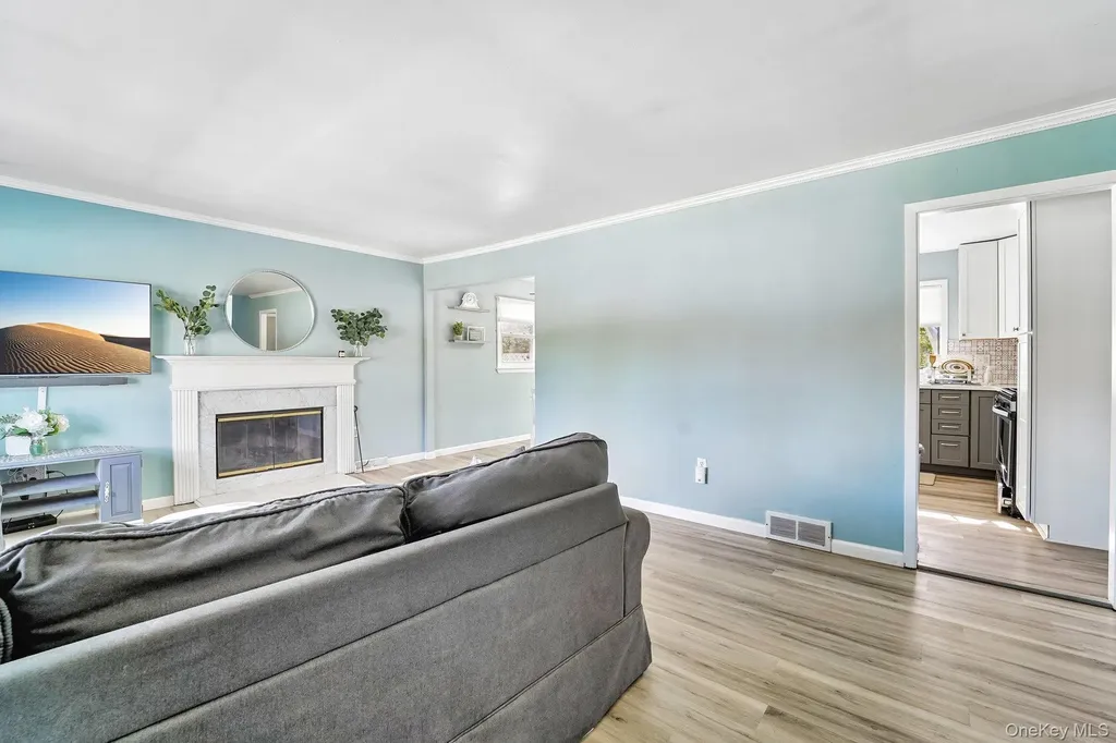 22 Oak Lane Middletown NY 10940