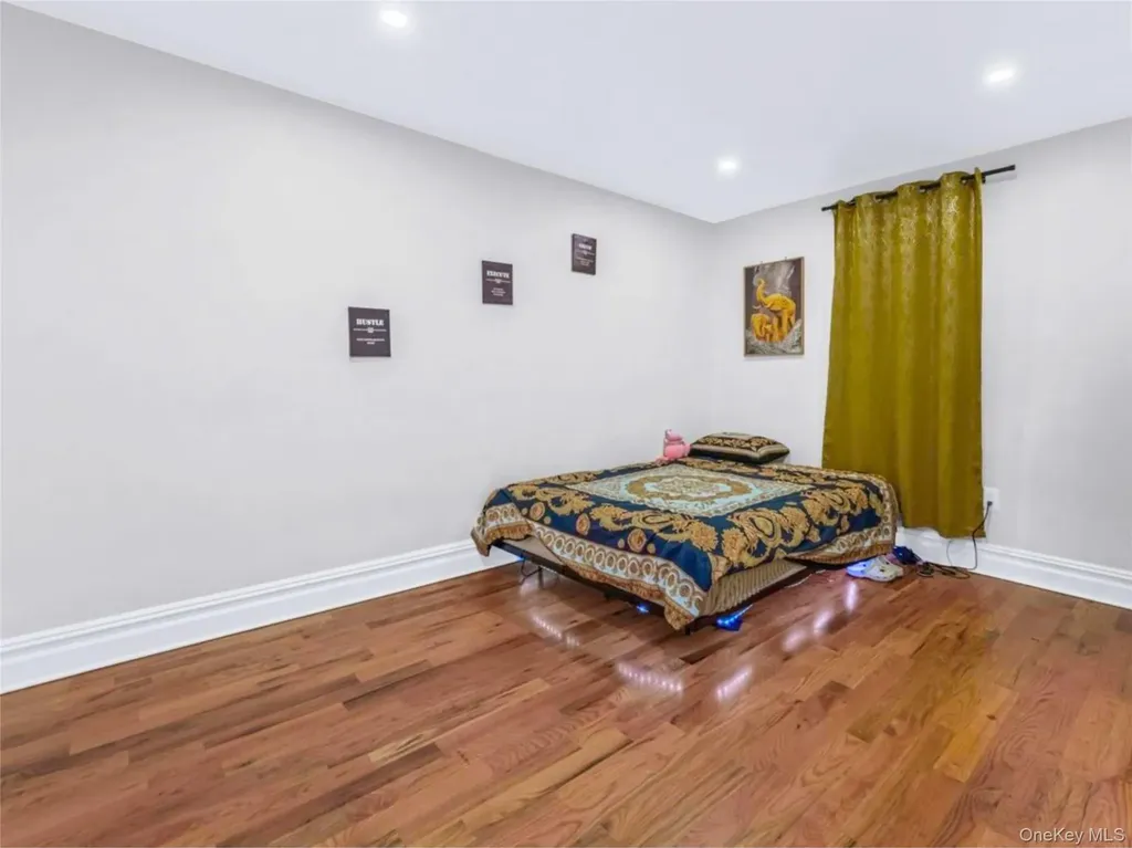 8920 Avenue B Brooklyn NY 11236