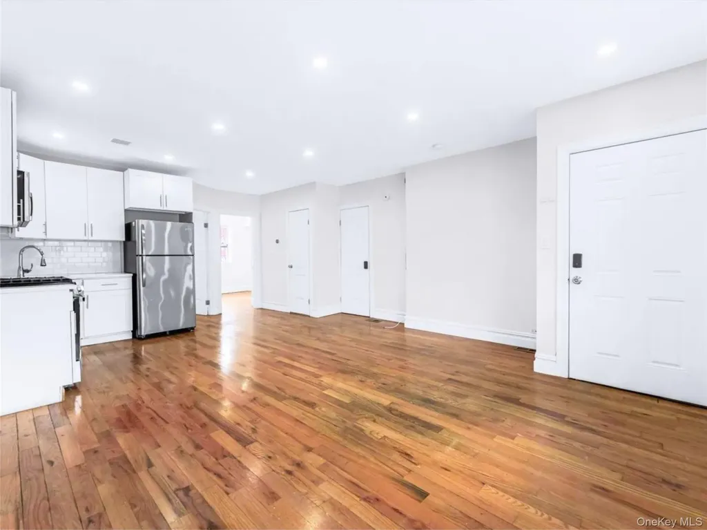 8920 Avenue B Brooklyn NY 11236
