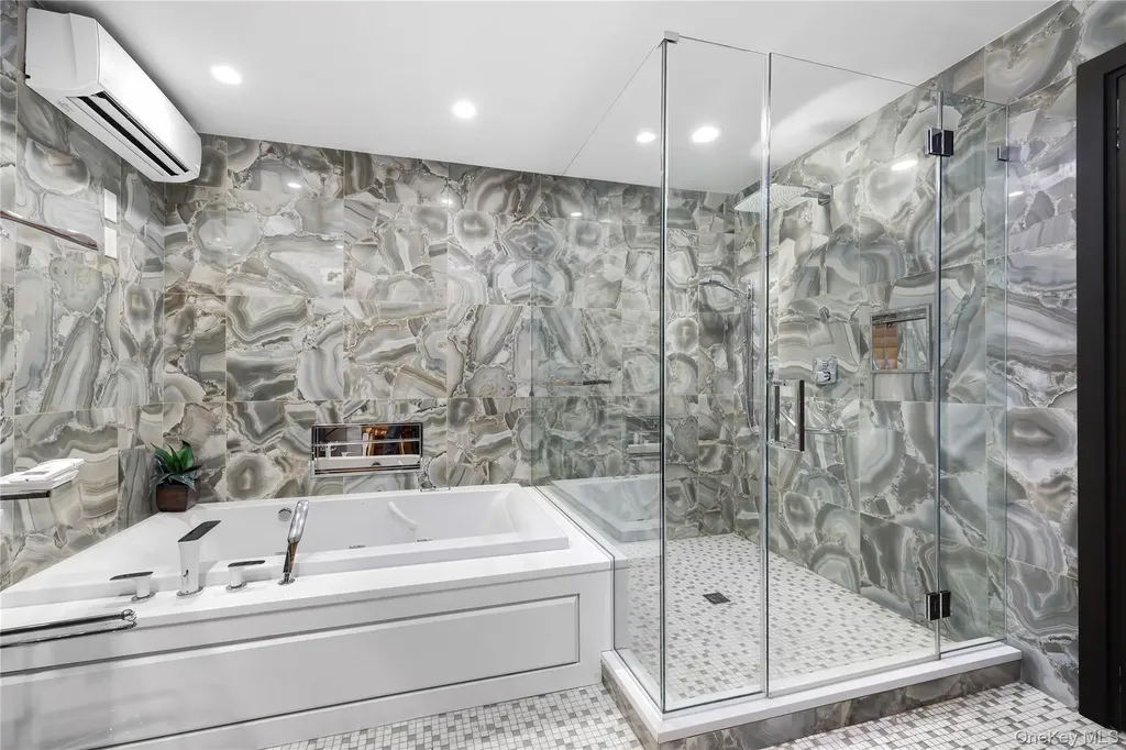 807 Egrets Landing Carmel NY 10512
