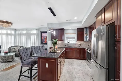 807 Egrets Landing Carmel NY 10512