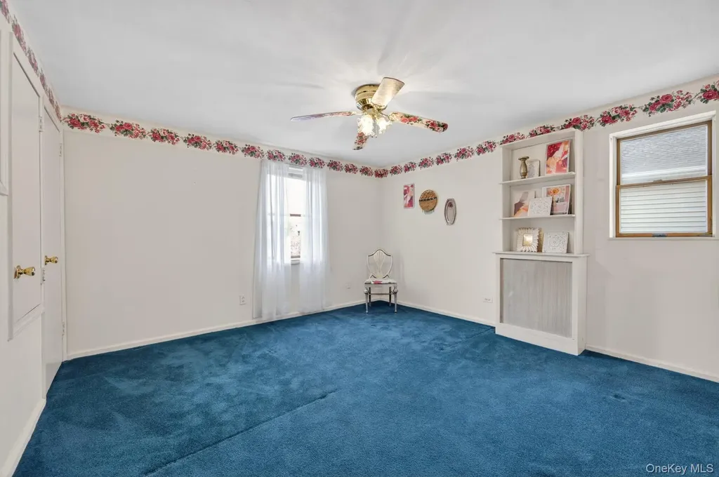 66 Aberdeen Road New Hyde Park NY 11040