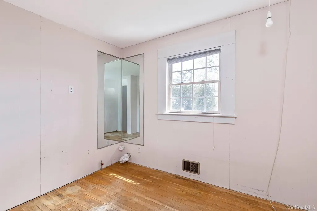 10 Fortune Court Commack NY 11725