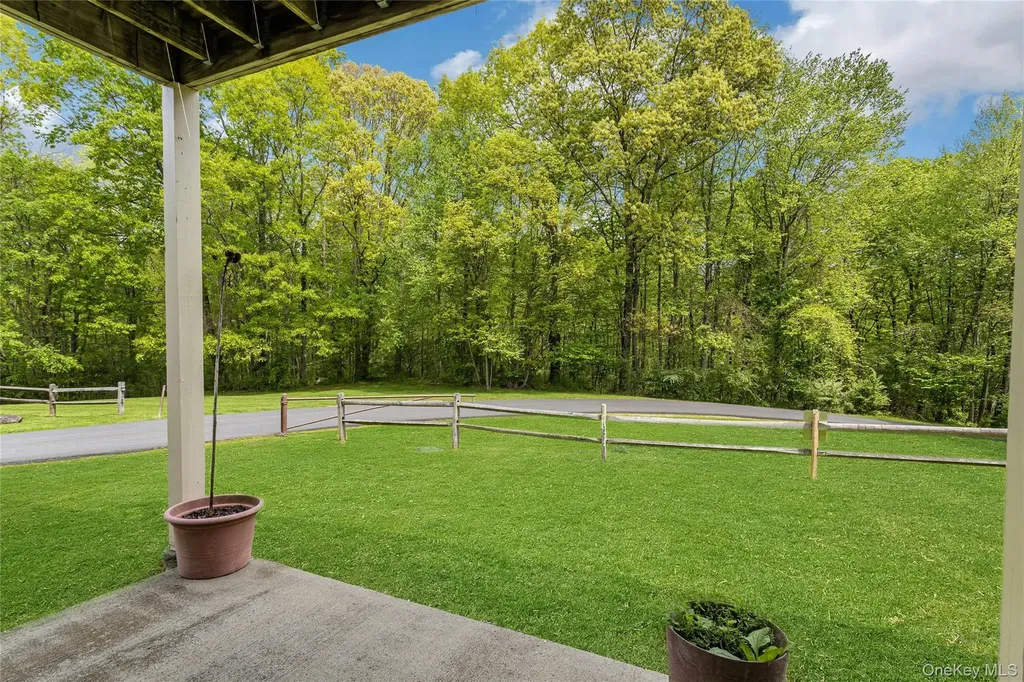 5801 Applewood Circle Carmel NY 10512