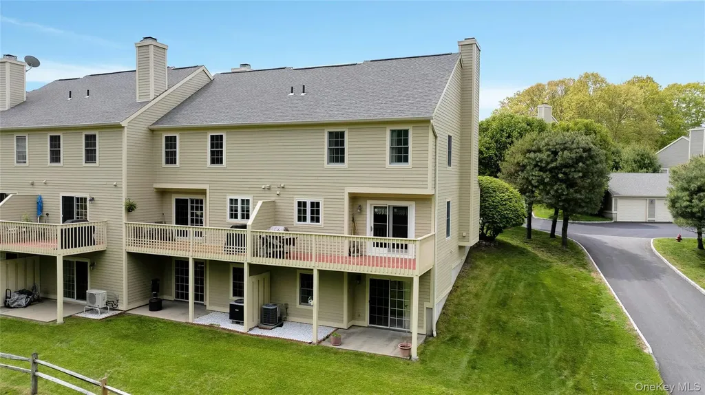 5801 Applewood Circle Carmel NY 10512