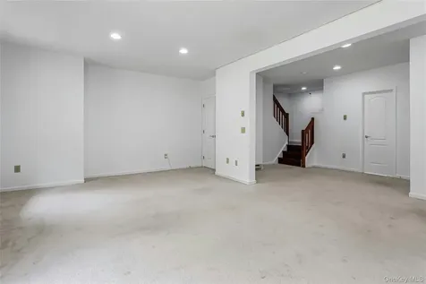 5801 Applewood Circle Carmel NY 10512