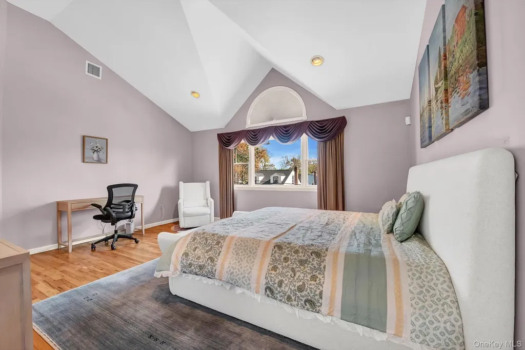 2137 3rd Avenue Merrick NY 11566