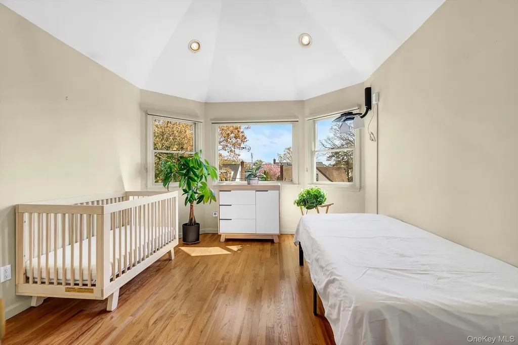 2137 3rd Avenue Merrick NY 11566