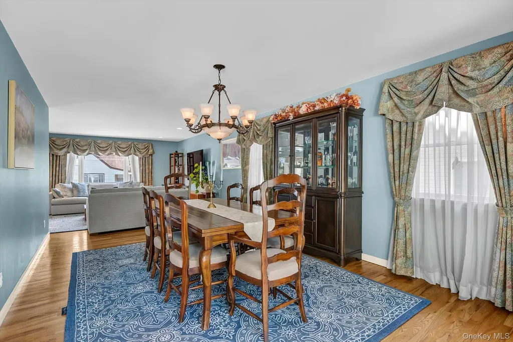 2137 3rd Avenue Merrick NY 11566