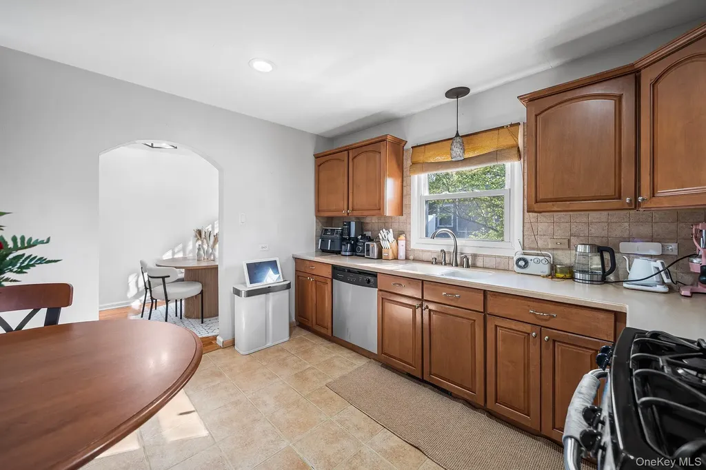 18 Sylvan Trail Monroe NY 10950