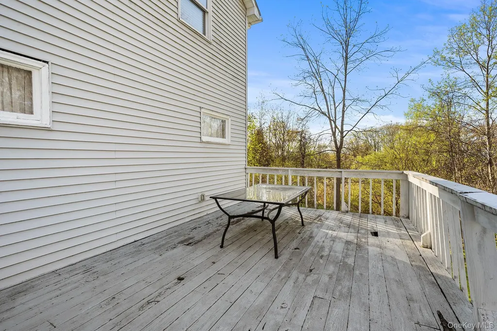 18 Sylvan Trail Monroe NY 10950