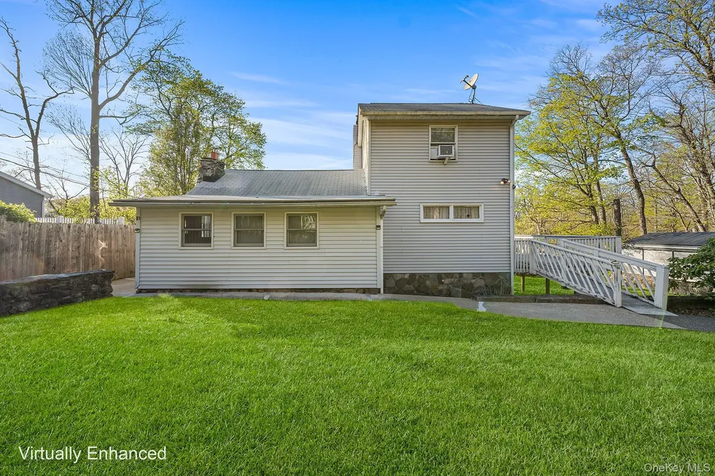 18 Sylvan Trail Monroe NY 10950
