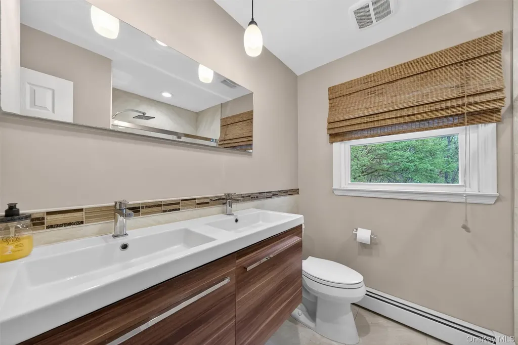 93 Dunderberg Road Central Valley NY 10917