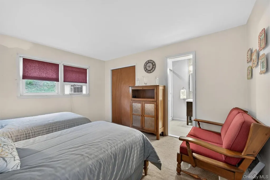93 Dunderberg Road Central Valley NY 10917